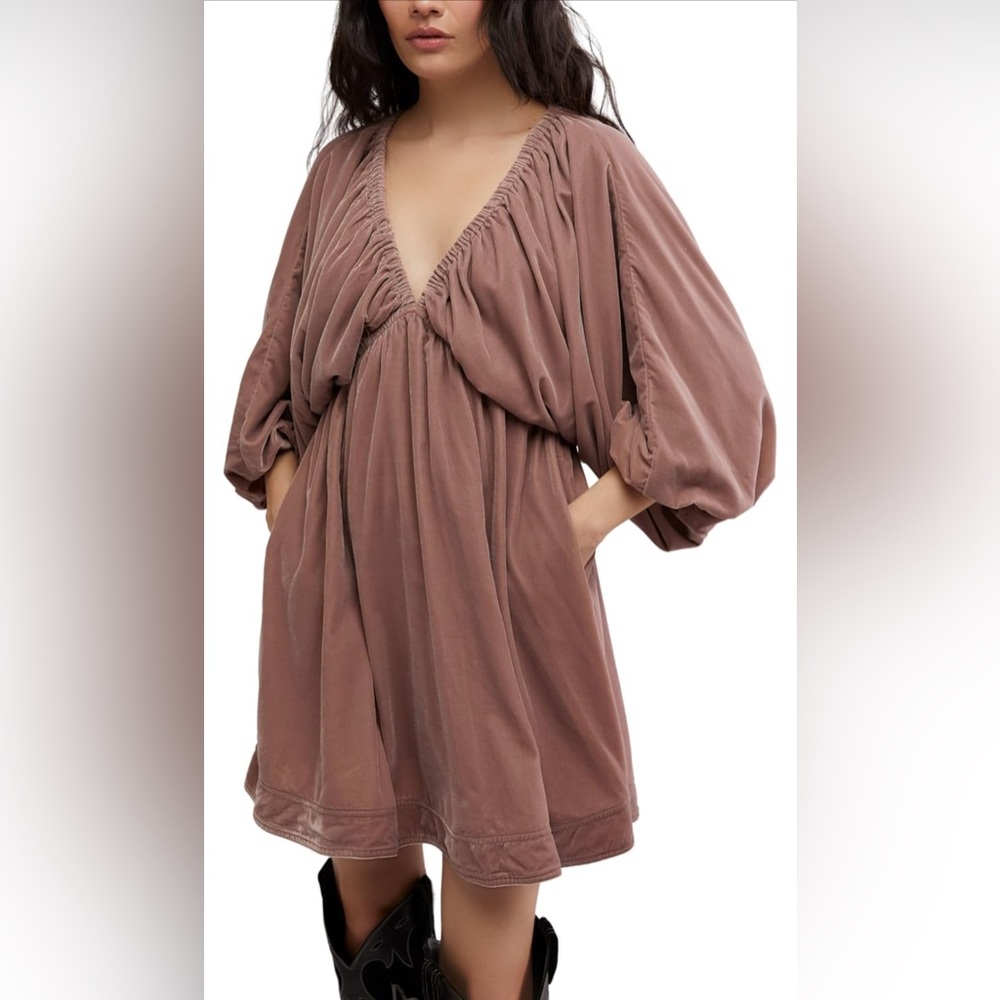 Free People Portia Velvet Mini in Winter Bloom | Med